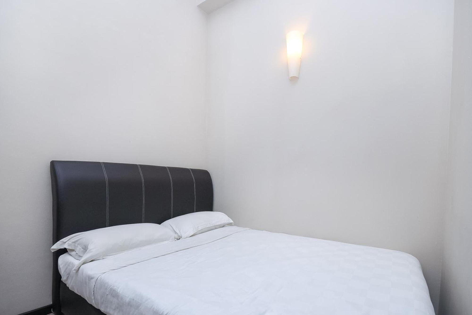 Spot On 89838 Lm Residence Мири Екстериор снимка