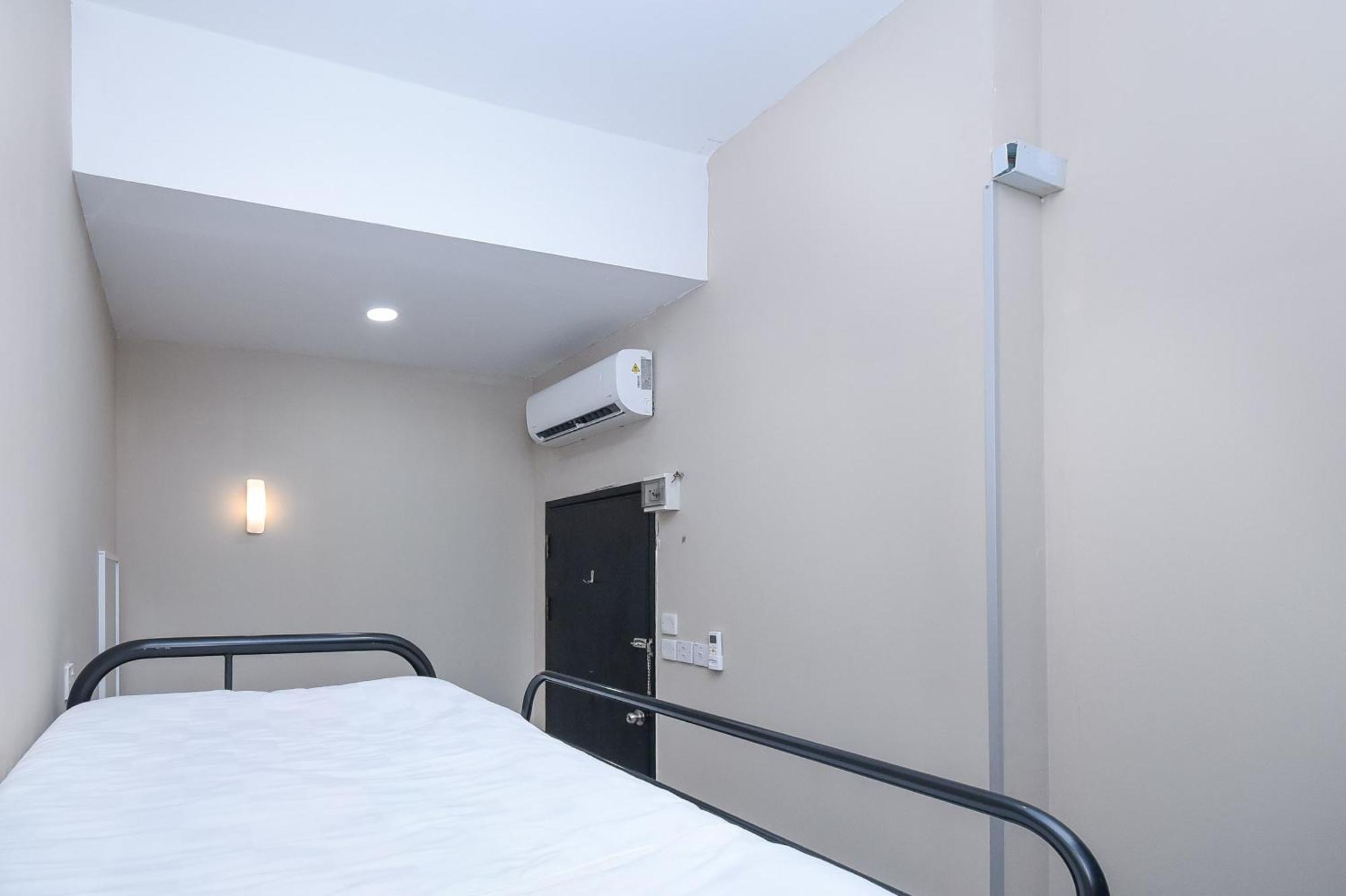 Spot On 89838 Lm Residence Мири Екстериор снимка