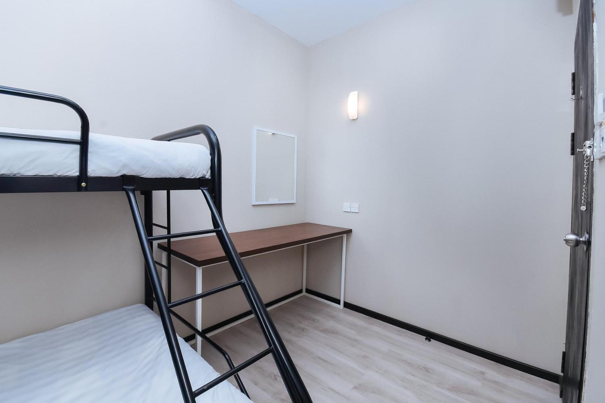 Spot On 89838 Lm Residence Мири Екстериор снимка